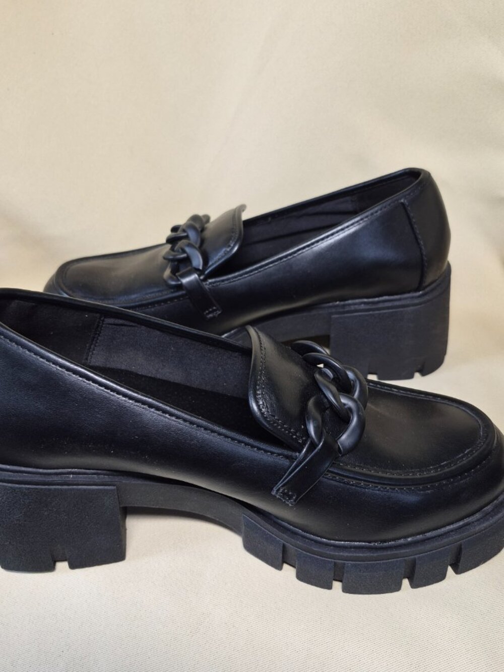 Torrid Black Chunky Lug Sole Loafers EWW Sz 10 NIB Preppy Goth Dark Academia